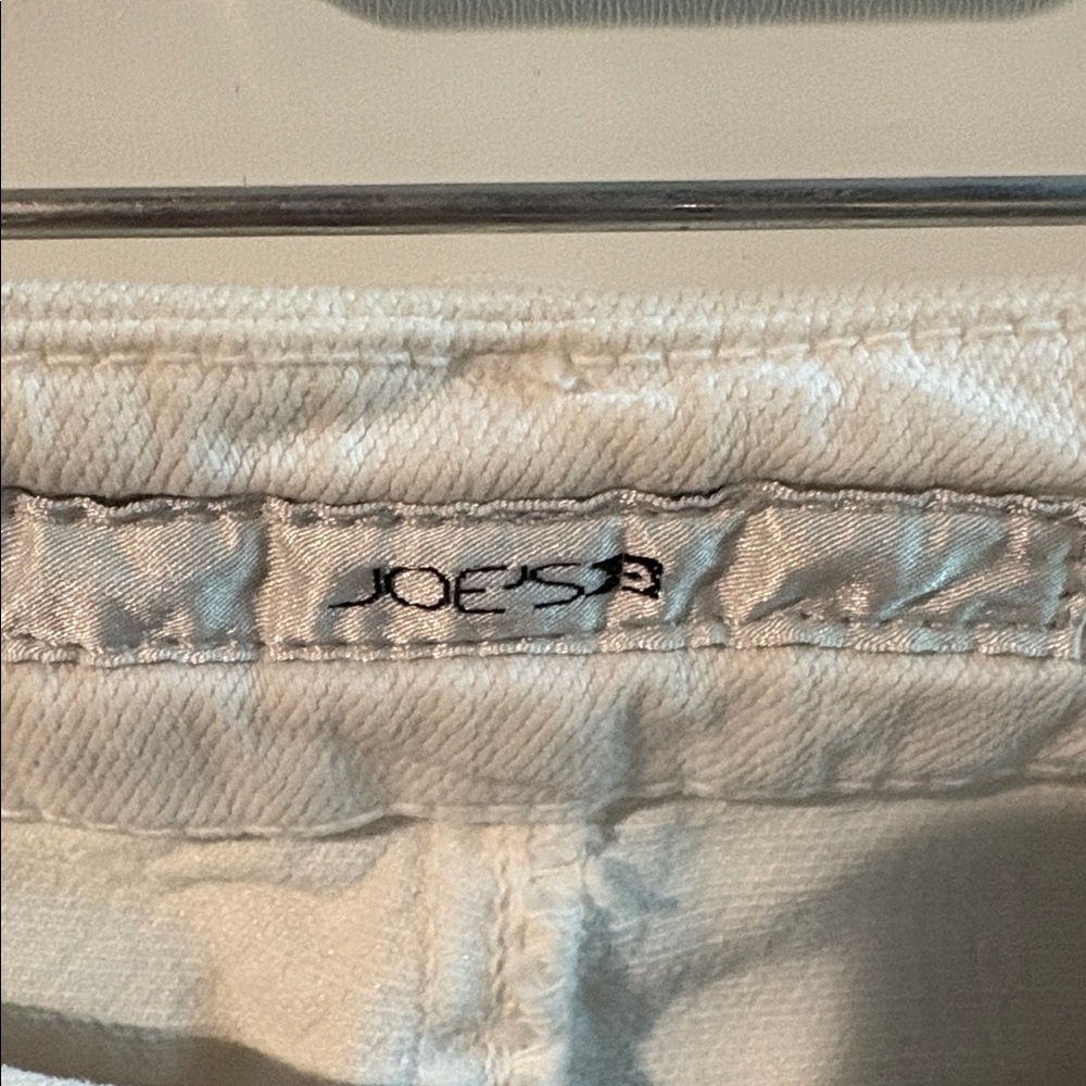 Joes Jean white denim Honey fit slightly flared Jean 29 - Picture 2 of 8